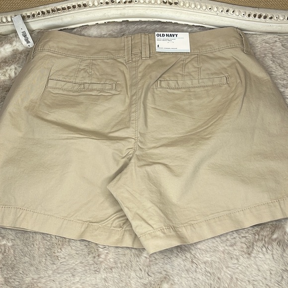 Old Navy•khaki•Shorts - Picture 4 of 10